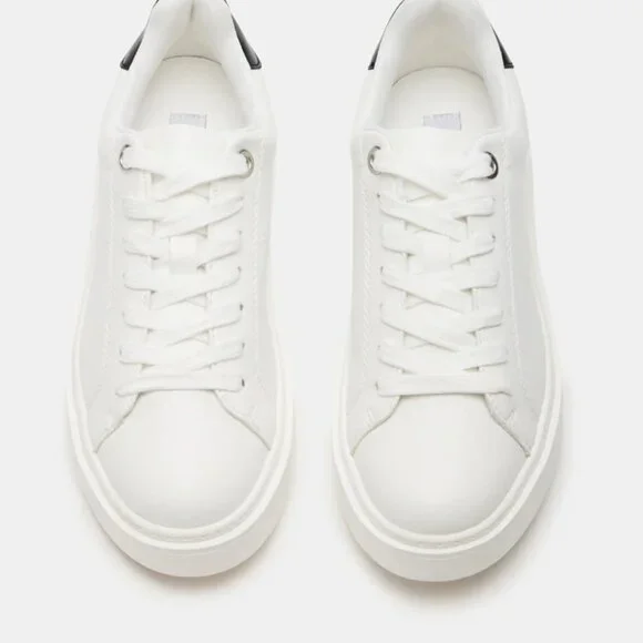 NIB: Steve Madden Catcher Platform Sneaker - White /Black Size 10 - Picture 2 of 7